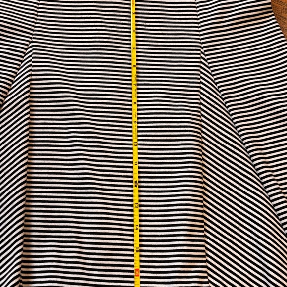 Michael Kors Black White Striped A-Line Skirt Size 4 - Picture 4 of 8